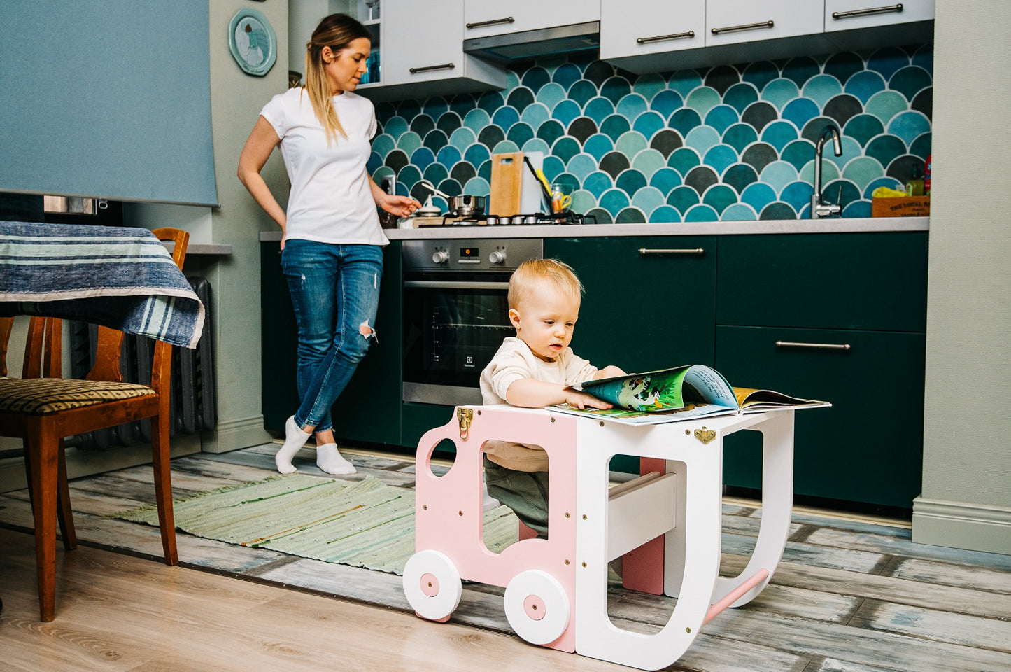 Tower Step stool 2in1 / Table. Little Car Kitchen step stool