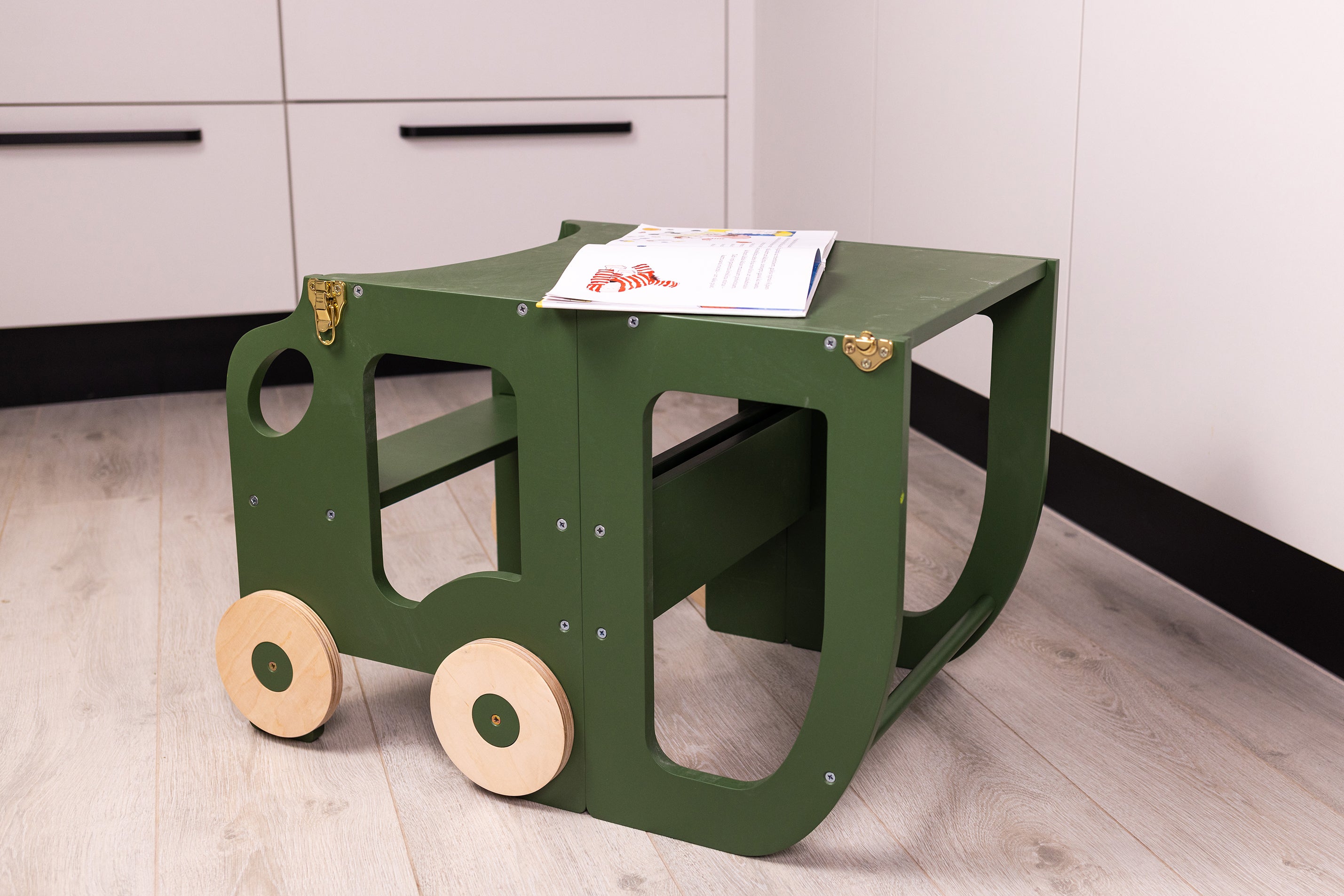 Tower Step stool 2in1 / Table. Little Car Kitchen step stool