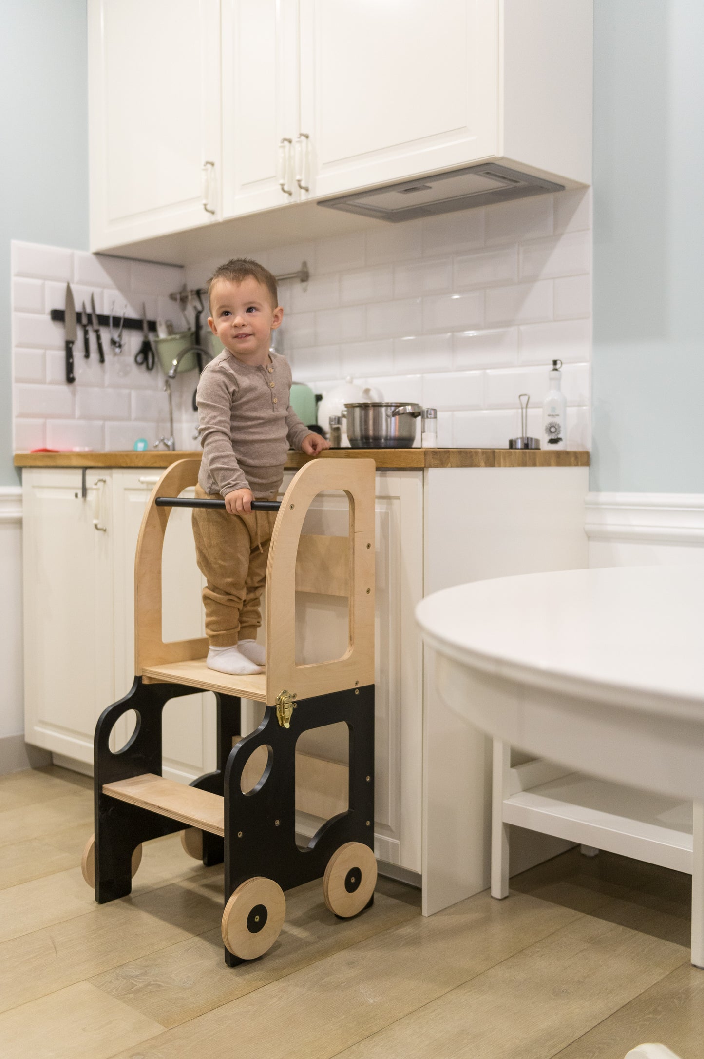 Tower Step stool 2in1 / Table. Little Car Kitchen step stool