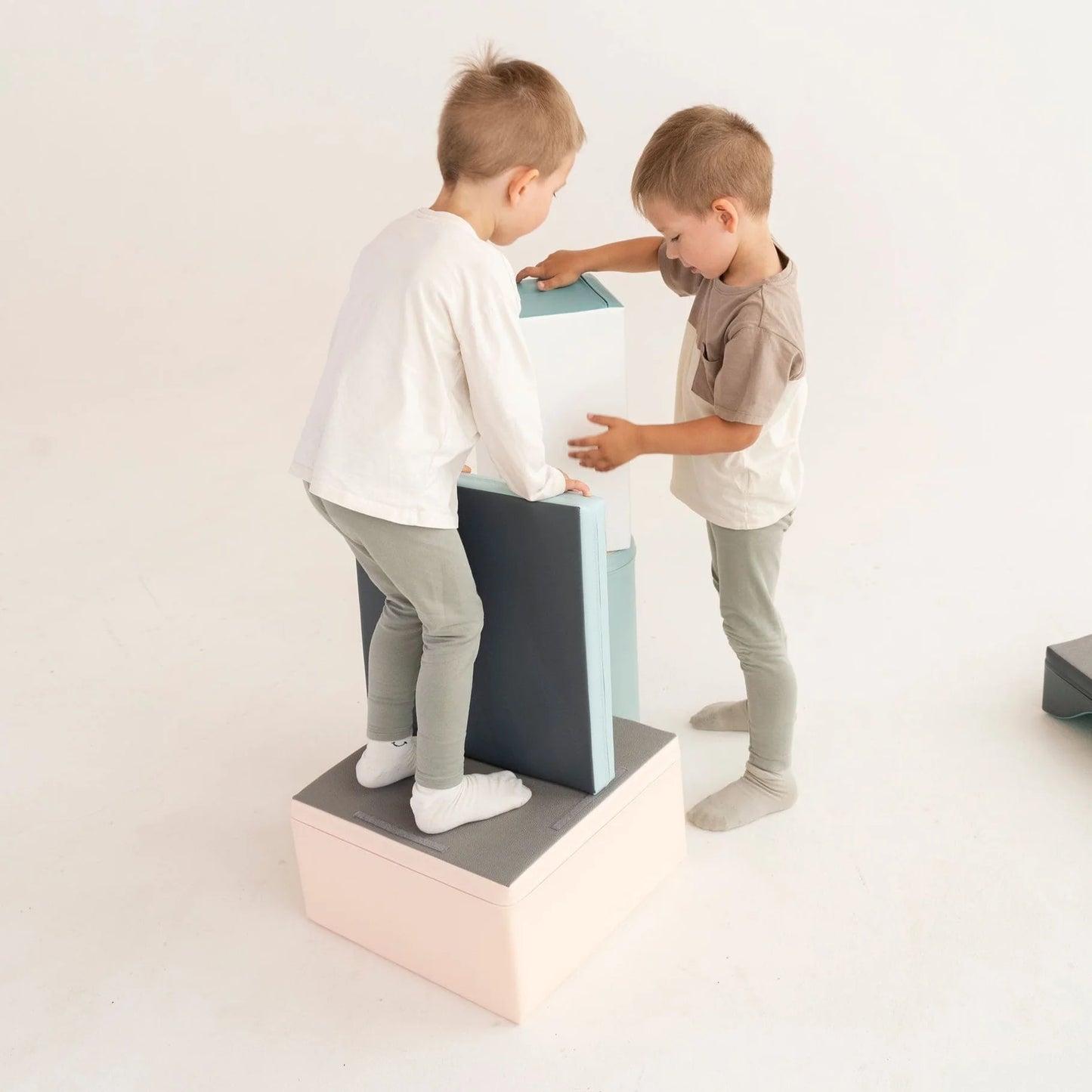 7 Soft Play Block Set - Light Pastel Discoverer