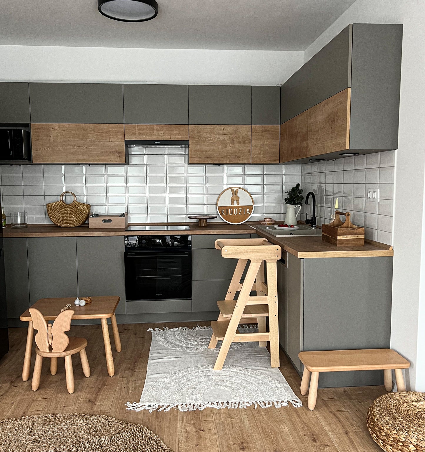 Kitchen Learning Tower - Solid Beech Wood