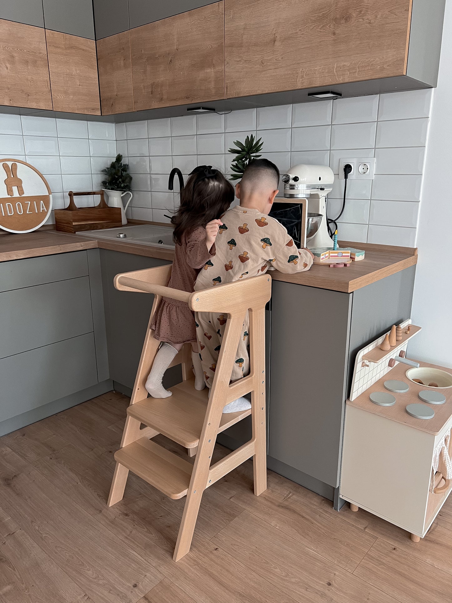 Kitchen Learning Tower - Solid Beech Wood