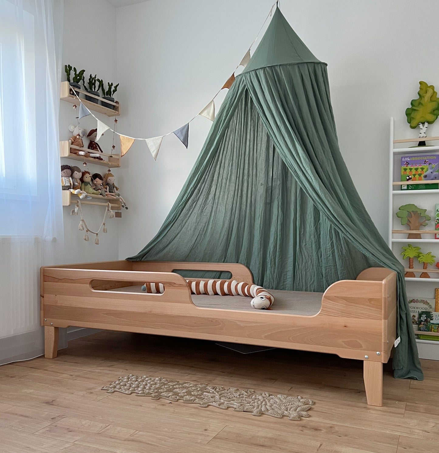 East 2-in-1 Growth Bed - Solid Beech Wood, Handmade Montessori-inspired