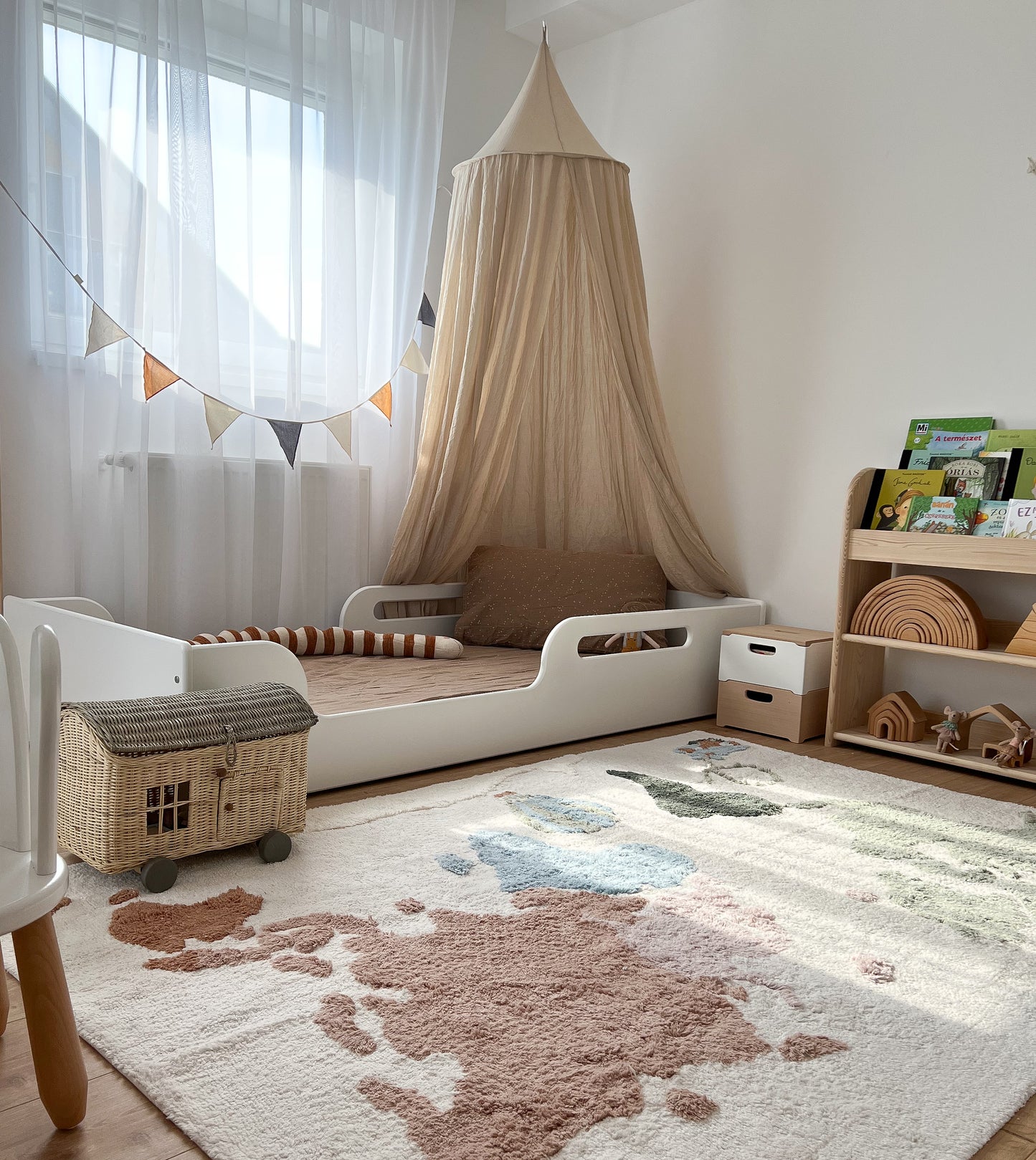 East 2-in-1 Growth Bed - Solid Beech Wood, Handmade Montessori-inspired