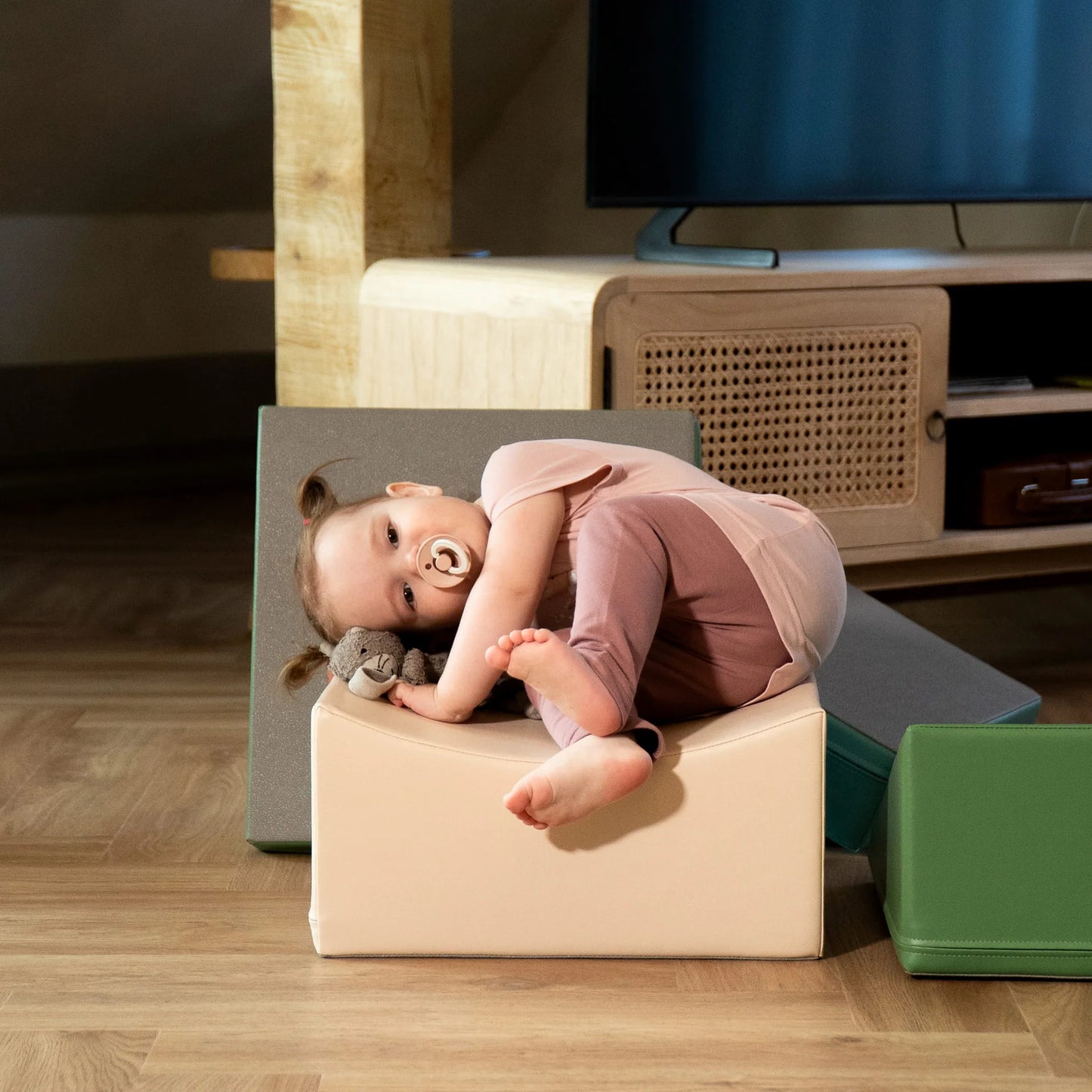 8 Soft Play Block Set - Multicolor Adventurer