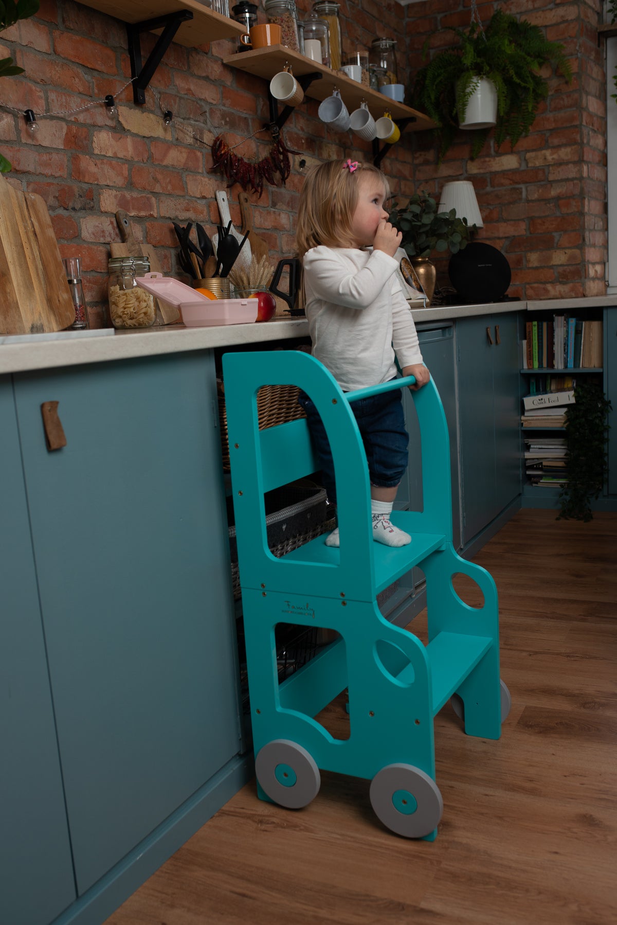 Tower Step stool 2in1 / Table. Little Car Kitchen step stool