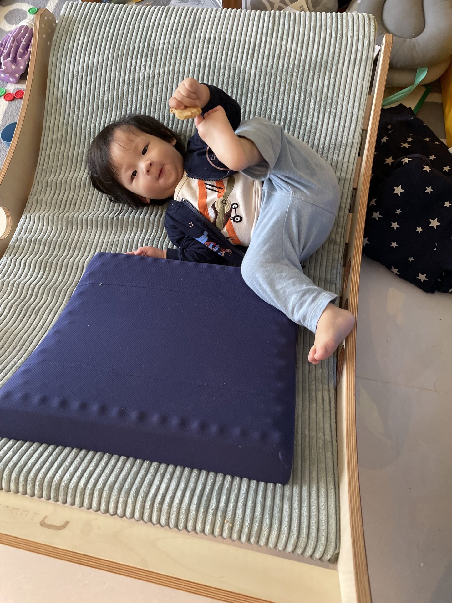 Arch Rocker - Montessori Indoor-Spielplatz