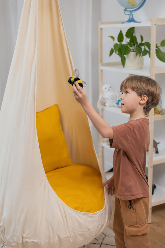 Large Cocoon "Sunny Spark"